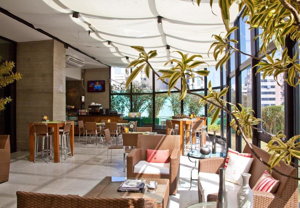 โรงแรมเรอแนสซองซ์ เซาเปาโล ภายนอก รูปภาพ The Sky Bar