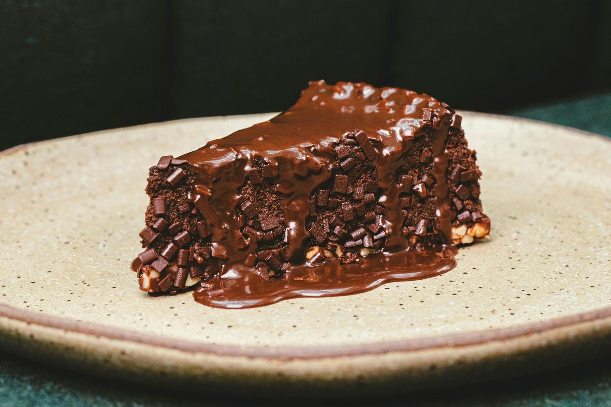 โรงแรมเรอแนสซองซ์ เซาเปาโล ภายนอก รูปภาพ A chocolate cake